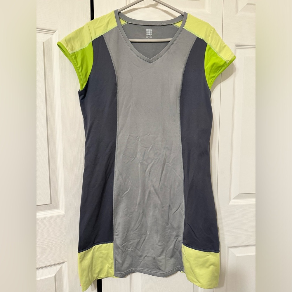 Title Nine Dress Gray Size large multicolor short sleeve
